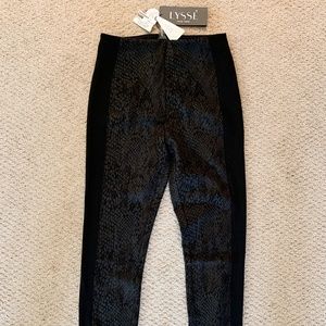 NWT Lysse Laura Olive Snake Print HW Leggings